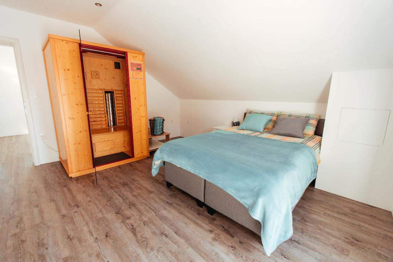 Sunny Oak Estate Apartment Menges Ngoại thất bức ảnh